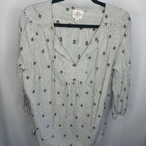 St. Johns Bay Light Green Flower Top-Size XL